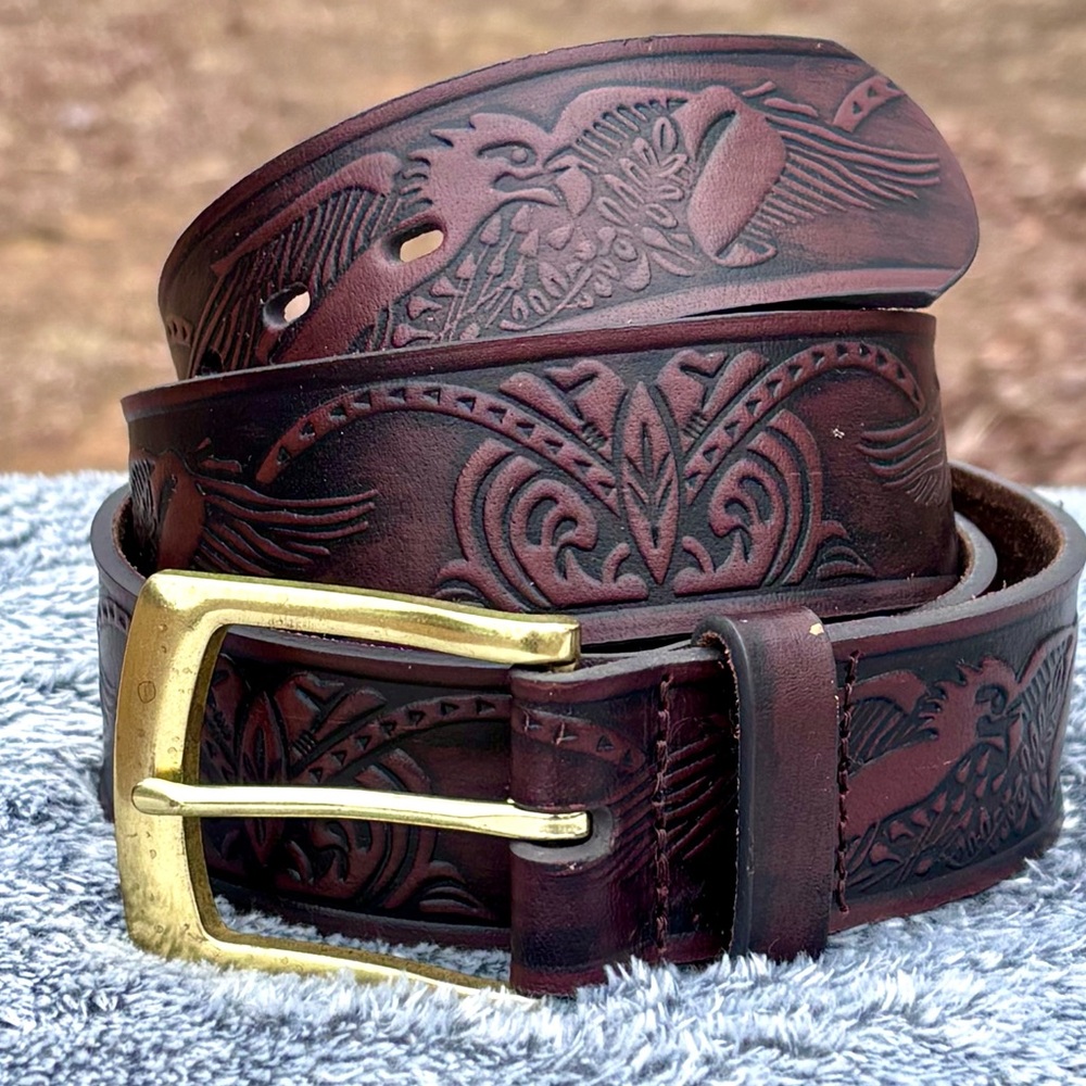 Vintage Wrangler Tooled Genuine Leather Belt!